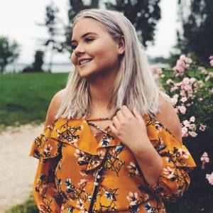 Meet your Posher, Sara